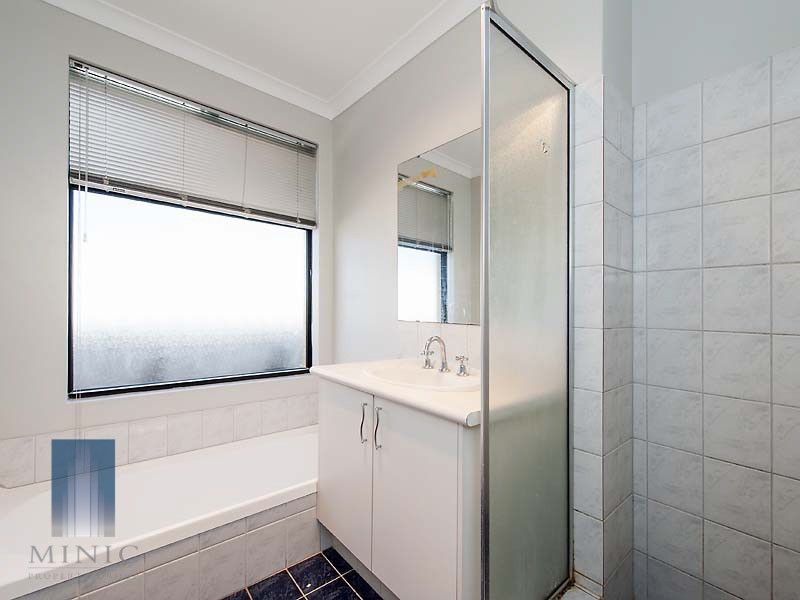 61 Chelmsford Avenue, Port Kennedy WA 6172