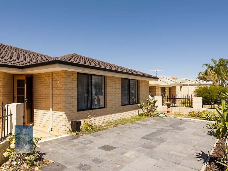 61 Chelmsford Avenue, Port Kennedy WA 6172