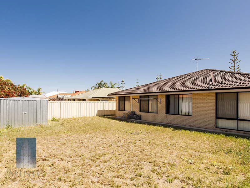 61 Chelmsford Avenue, Port Kennedy WA 6172
