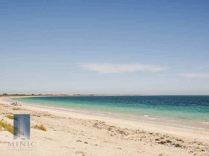 61 Chelmsford Avenue, Port Kennedy WA 6172