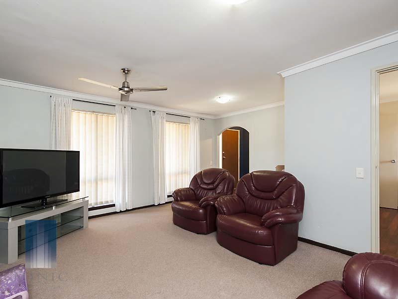 11 Tobin Way, Cooloongup WA 6168
