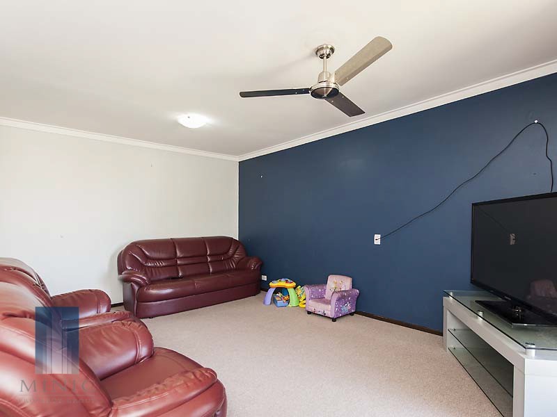 11 Tobin Way, Cooloongup WA 6168