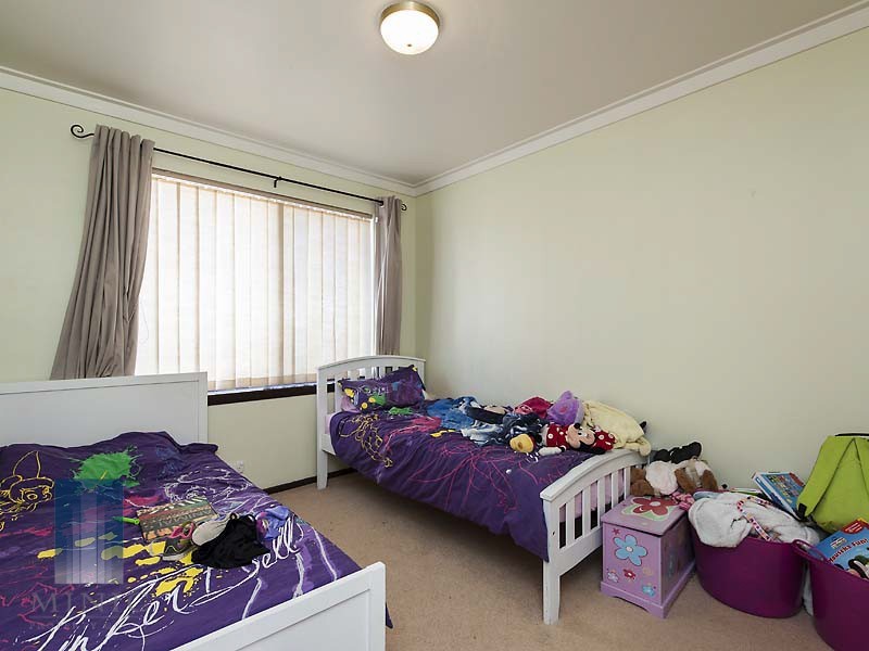 11 Tobin Way, Cooloongup WA 6168