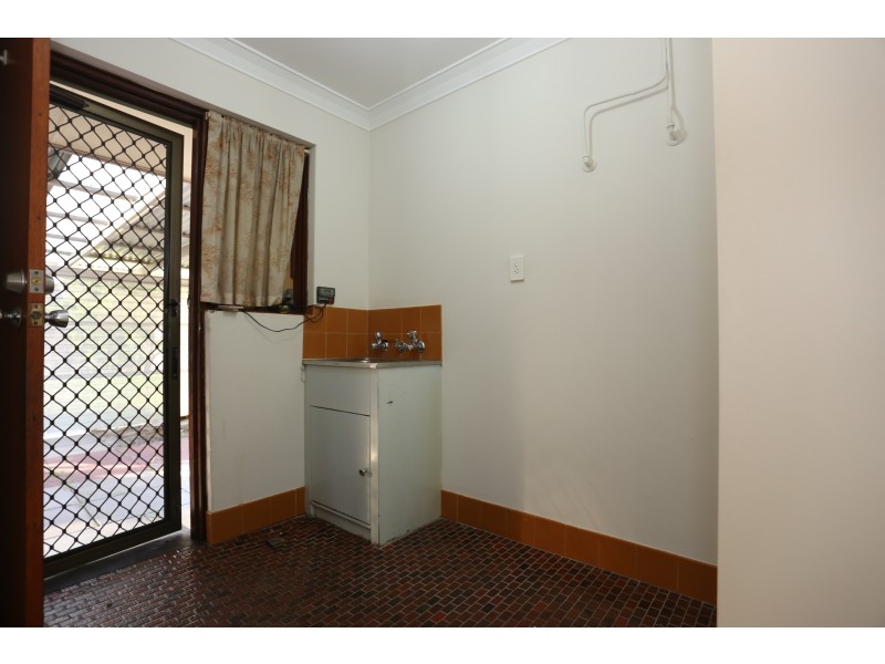 6 Dalton Place, Wilson WA 6107