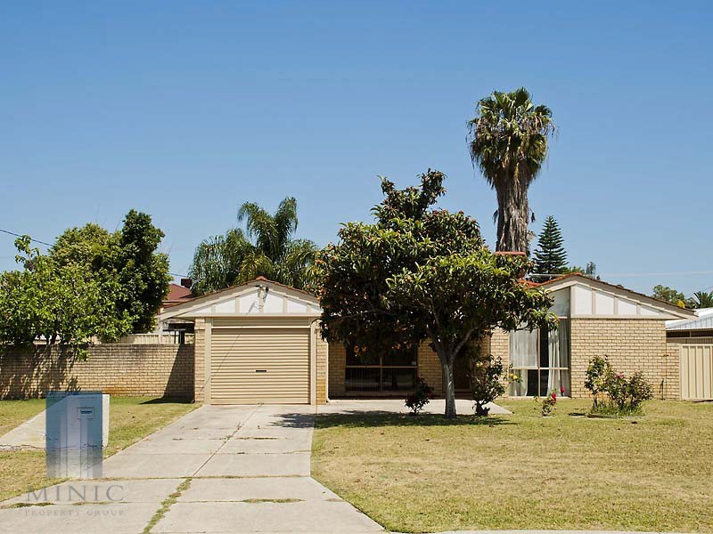 11 Fellbridge Way, Langford WA 6147