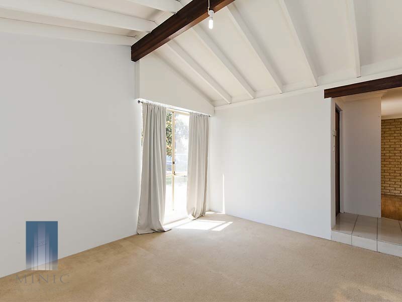 11 Fellbridge Way, Langford WA 6147