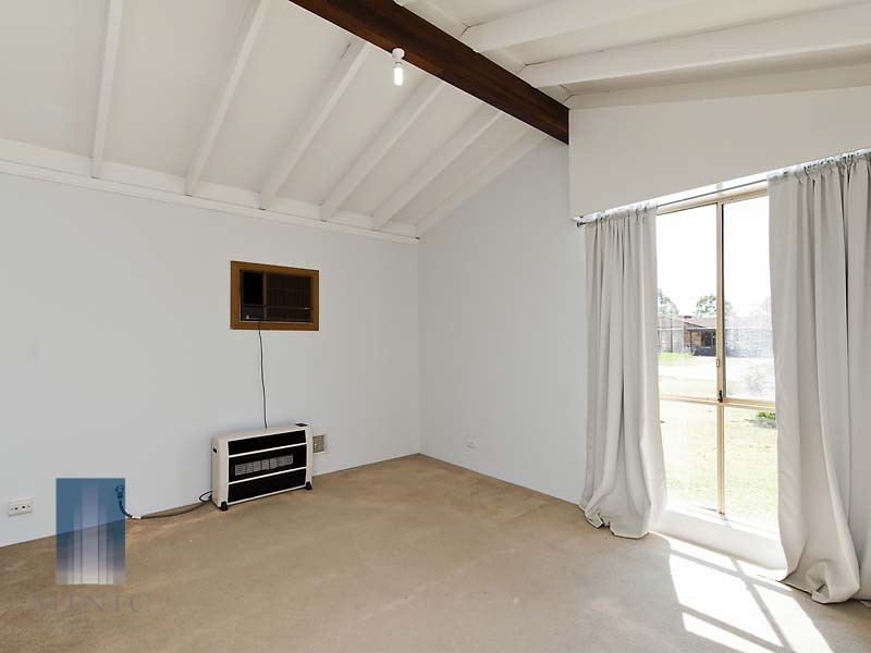 11 Fellbridge Way, Langford WA 6147