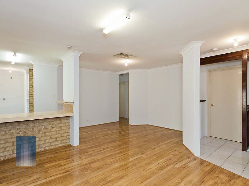 11 Fellbridge Way, Langford WA 6147