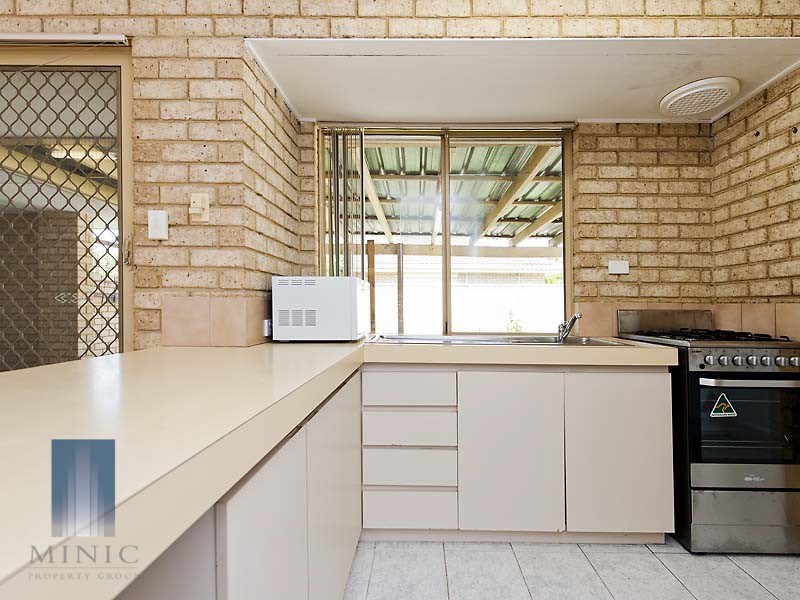 11 Fellbridge Way, Langford WA 6147