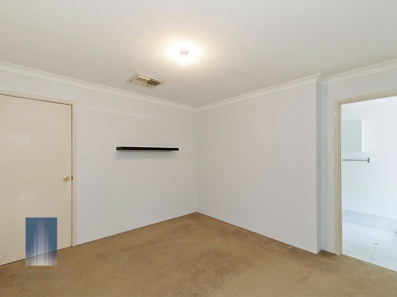 11 Fellbridge Way, Langford WA 6147