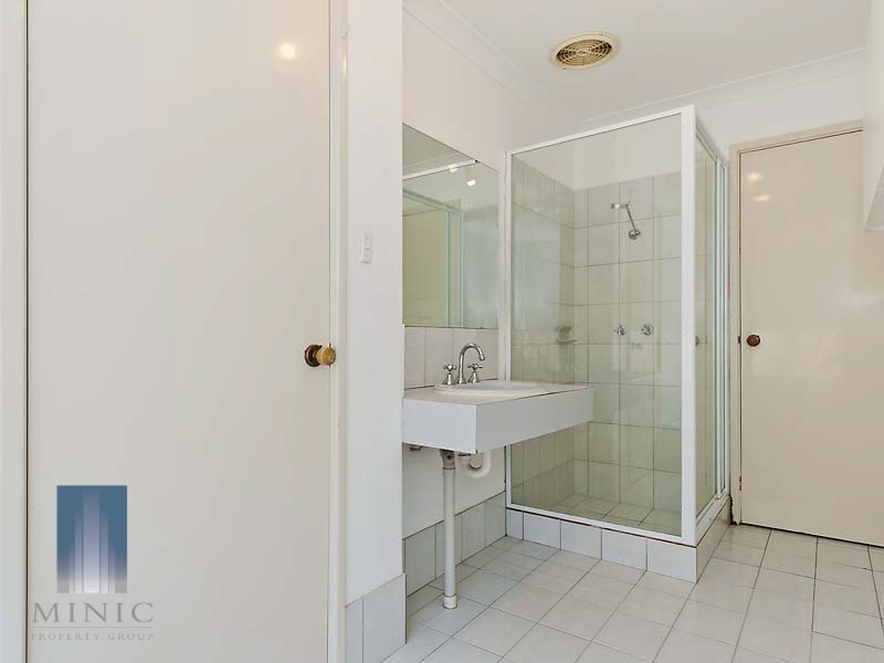 11 Fellbridge Way, Langford WA 6147