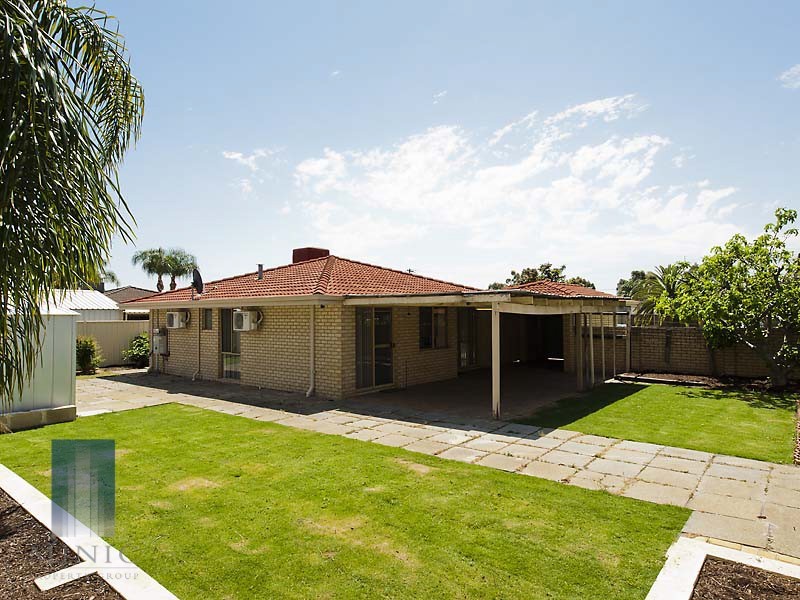 11 Fellbridge Way, Langford WA 6147