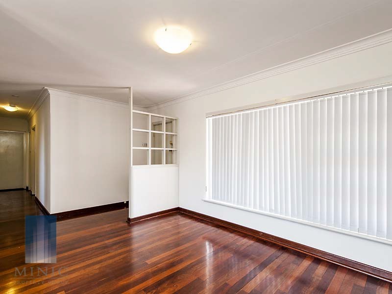 1/117 Mills Street, Queens Park WA 6107