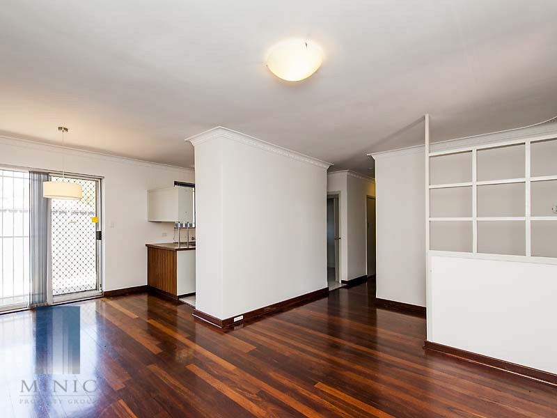 1/117 Mills Street, Queens Park WA 6107