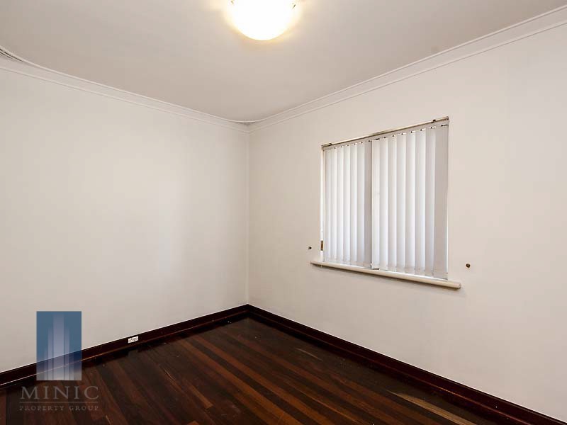 1/117 Mills Street, Queens Park WA 6107