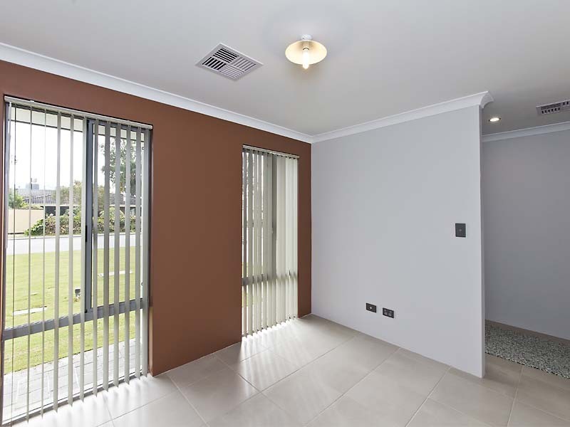 139A Tribute Street East, Riverton WA 6148