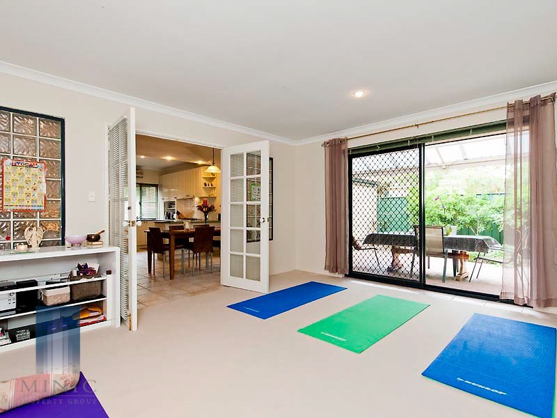 15B Craigie Crescent, Manning WA 6152
