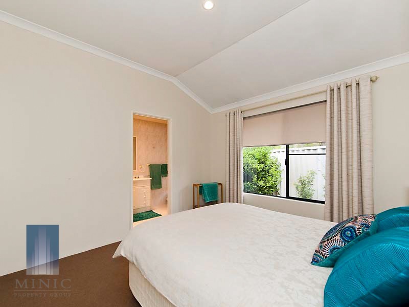 15B Craigie Crescent, Manning WA 6152