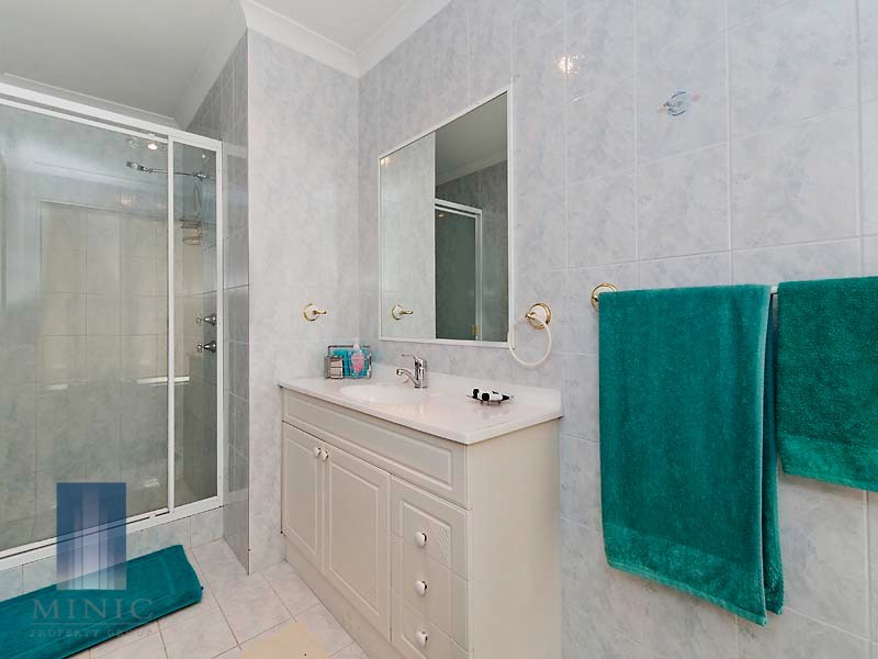 15B Craigie Crescent, Manning WA 6152