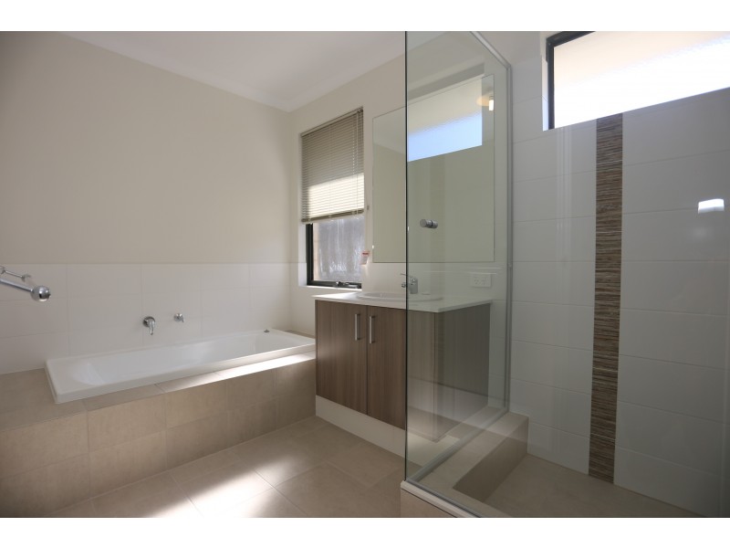 22 Elderflower Street, Banjup WA 6164