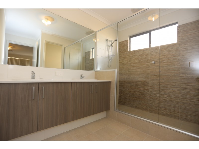 22 Elderflower Street, Banjup WA 6164