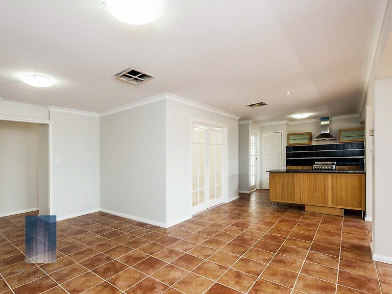 1/15 Cardoc Street, Parkwood WA 6147