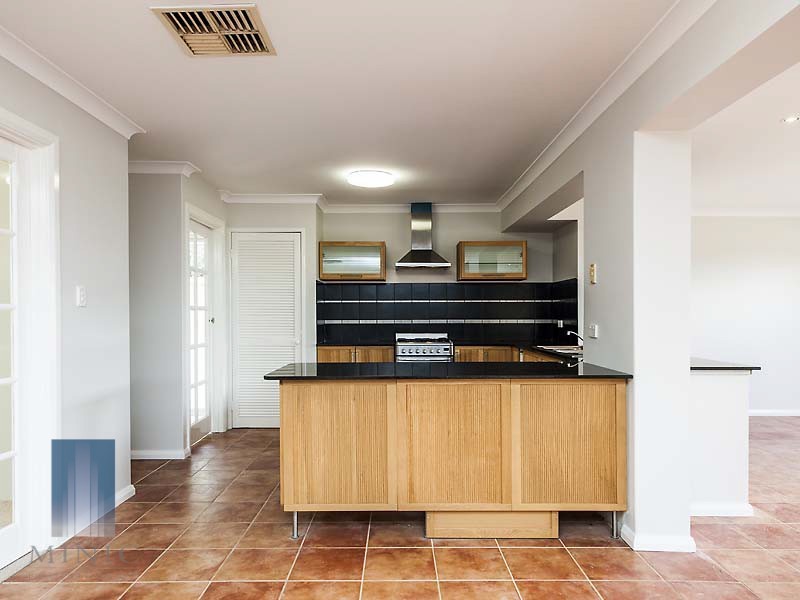 1/15 Cardoc Street, Parkwood WA 6147