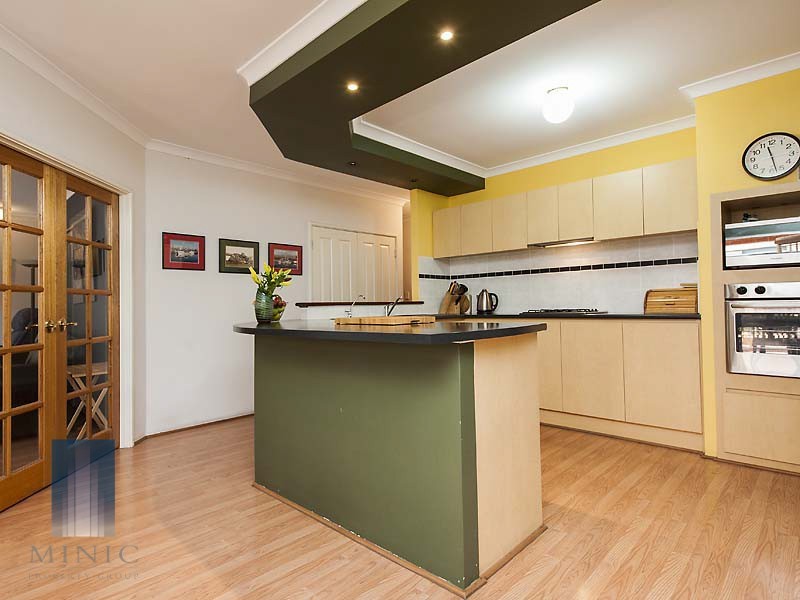 16A Unwin Crescent, Salter Point WA 6152