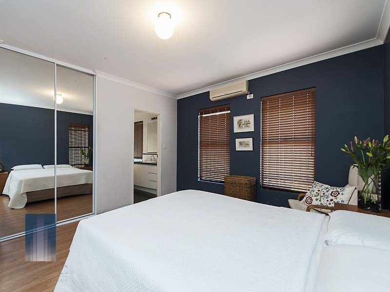 16A Unwin Crescent, Salter Point WA 6152