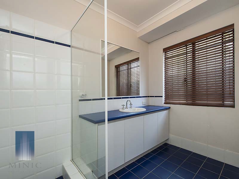 16A Unwin Crescent, Salter Point WA 6152