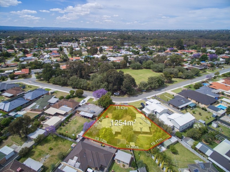 17 and 17A Alderley Square, Wilson WA 6107