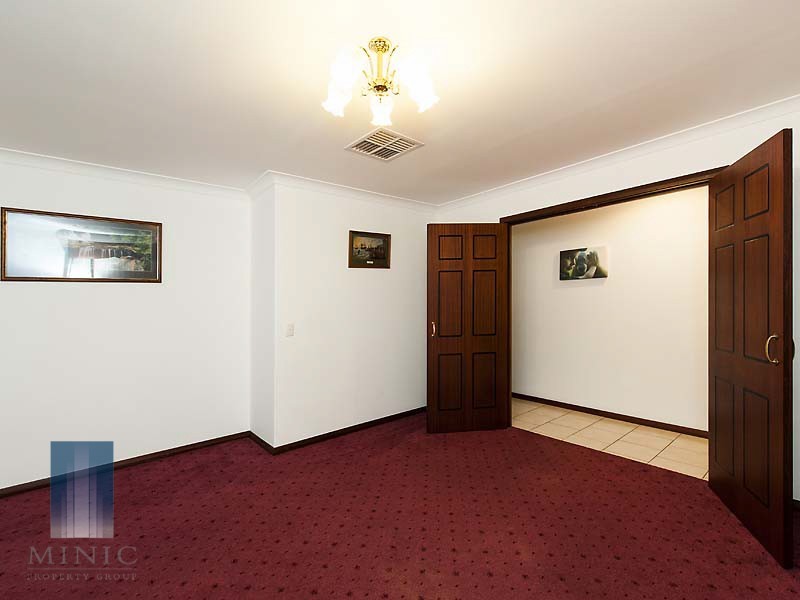 33 Chaparral Crescent, Willetton WA 6155