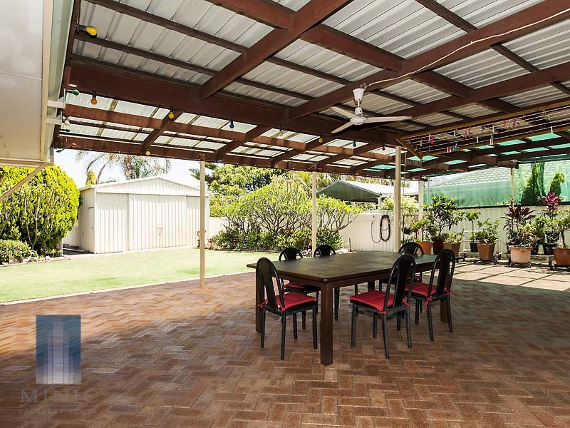 33 Chaparral Crescent, Willetton WA 6155