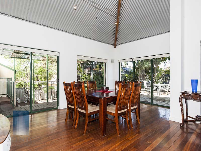 30 and 32 Eureka Road, Wilson WA 6107