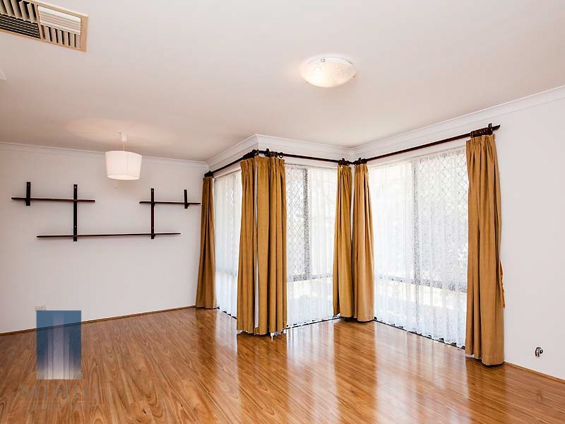 16 Denny Way, Parkwood WA 6147