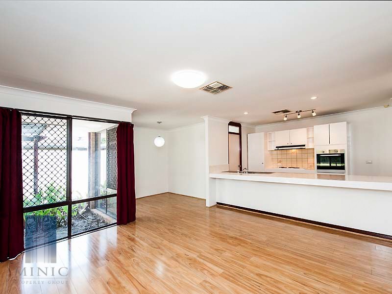16 Denny Way, Parkwood WA 6147