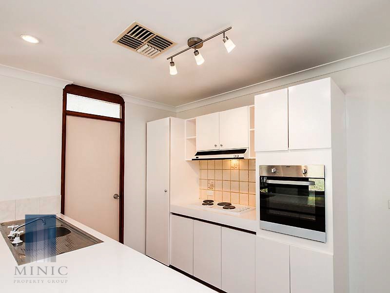 16 Denny Way, Parkwood WA 6147