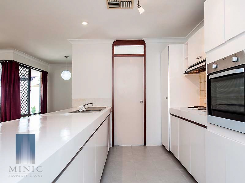 16 Denny Way, Parkwood WA 6147