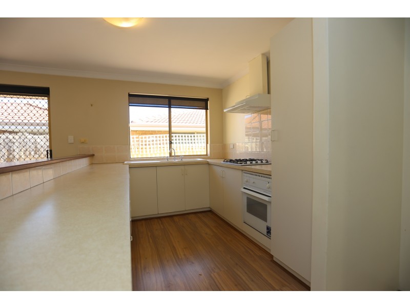 3/22 MARJORIE AVENUE, Shelley WA 6148