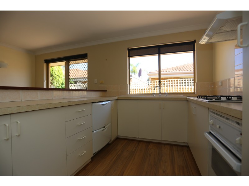 3/22 MARJORIE AVENUE, Shelley WA 6148