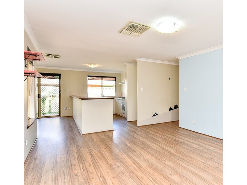 3/22 MARJORIE AVENUE, Shelley WA 6148