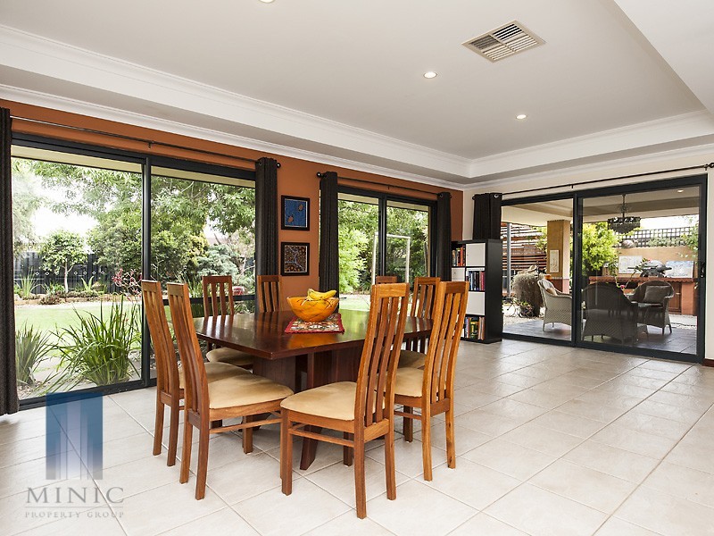 12 Doomben Court, Willetton WA 6155