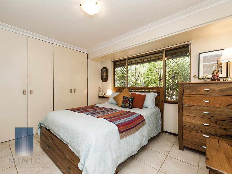 12 Doomben Court, Willetton WA 6155