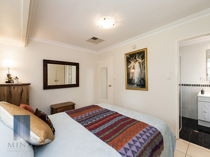 12 Doomben Court, Willetton WA 6155