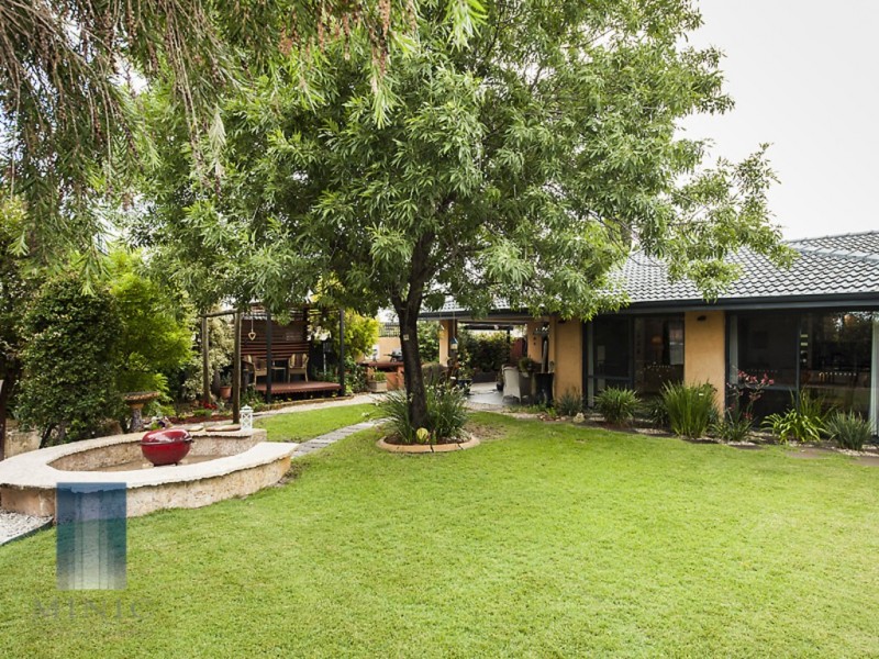 12 Doomben Court, Willetton WA 6155