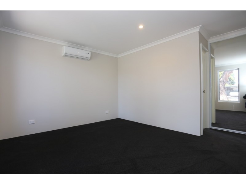 8 PRENDIVILLE WAY, Langford WA 6147