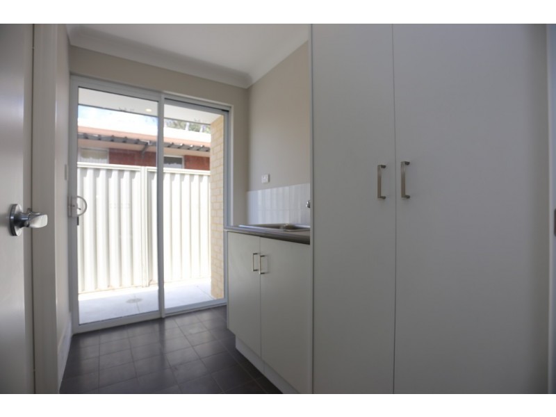 8 PRENDIVILLE WAY, Langford WA 6147