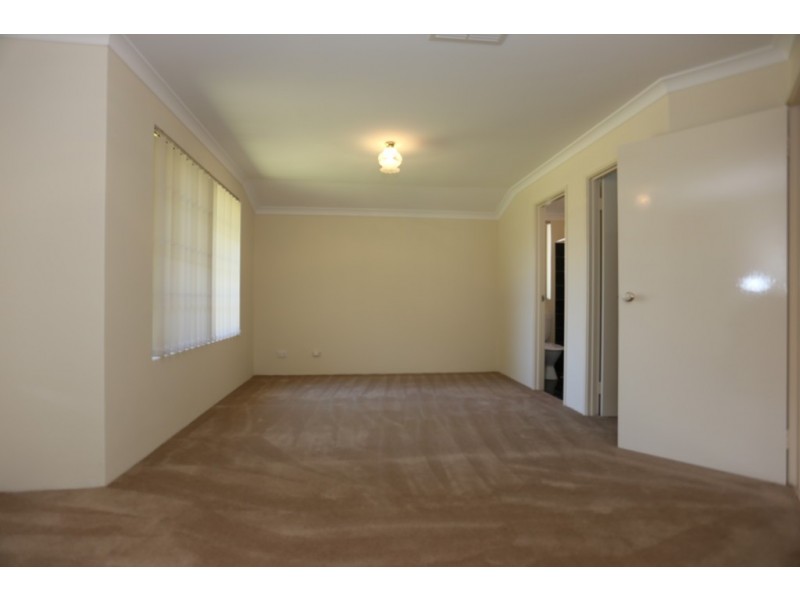 1/33 GRIFFIN CRESCENT, Manning WA 6152