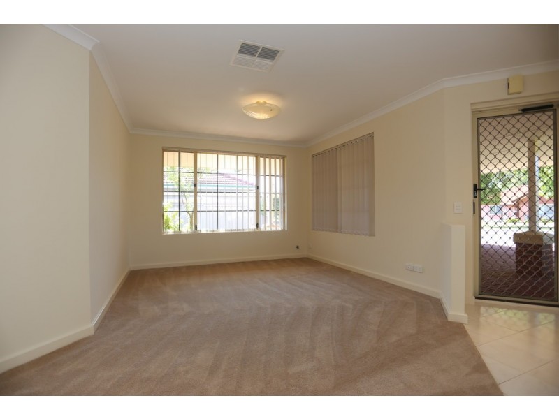 1/33 GRIFFIN CRESCENT, Manning WA 6152