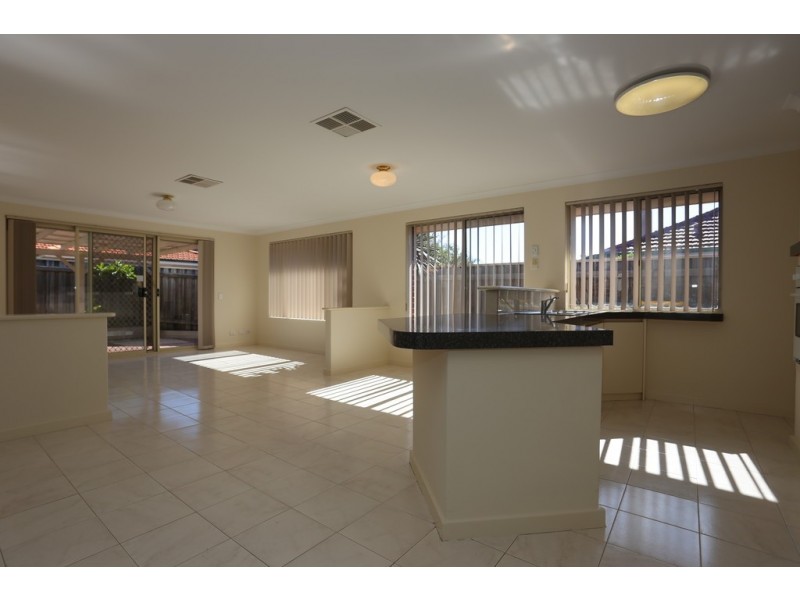 1/33 GRIFFIN CRESCENT, Manning WA 6152